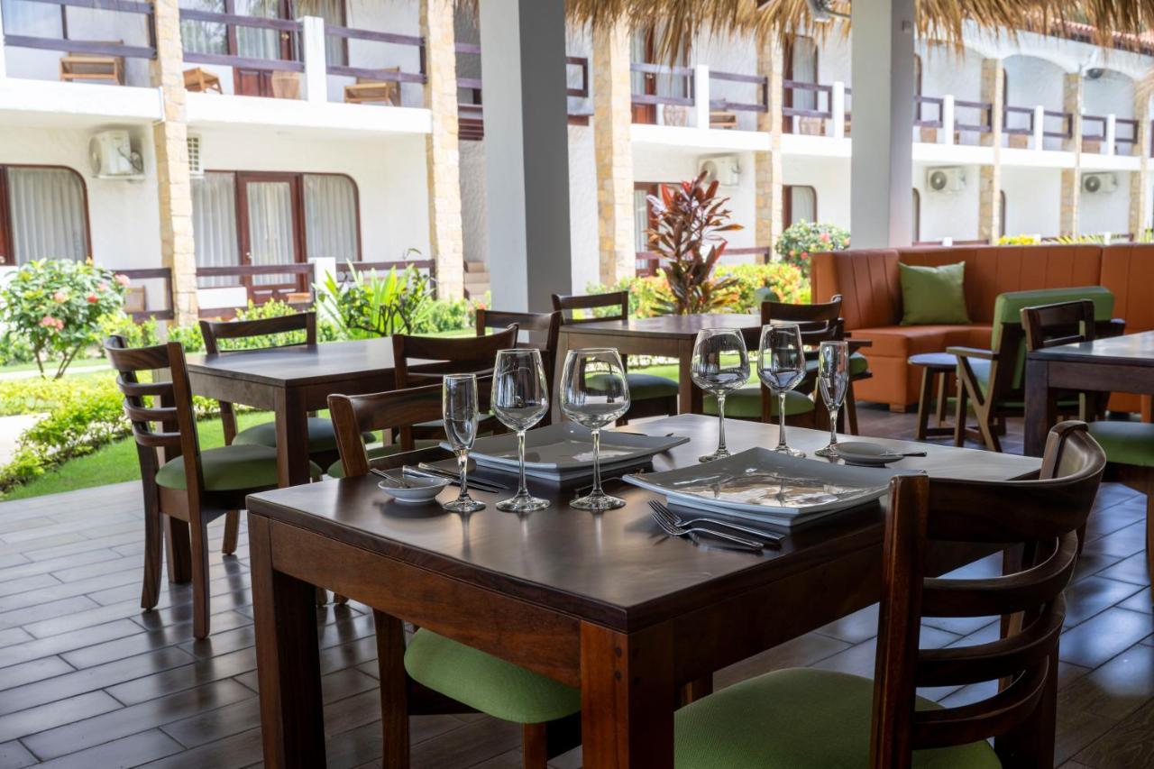 Fuego Del Sol Beachfront Hotel 자코 외부 사진