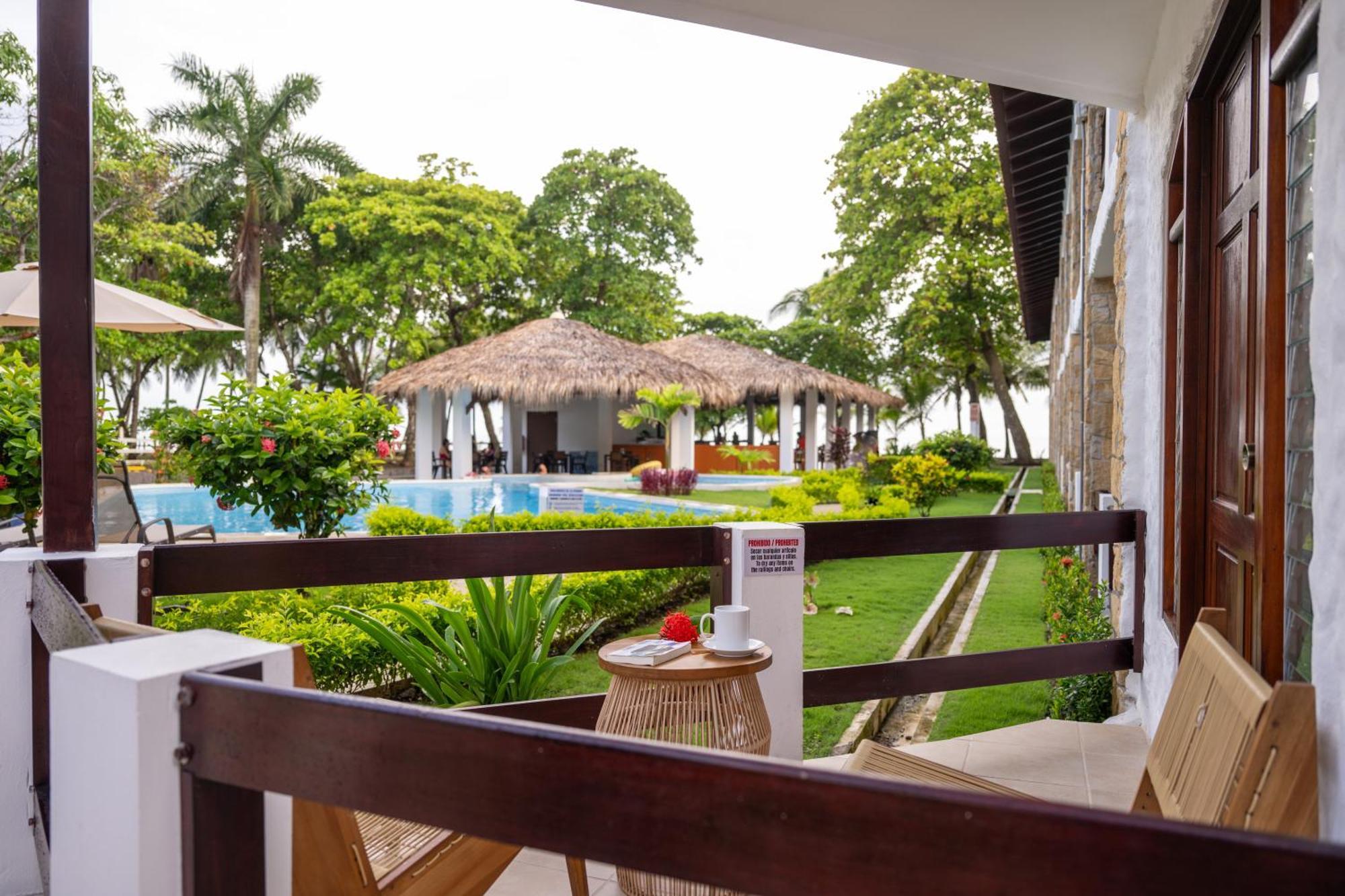 Fuego Del Sol Beachfront Hotel 자코 외부 사진