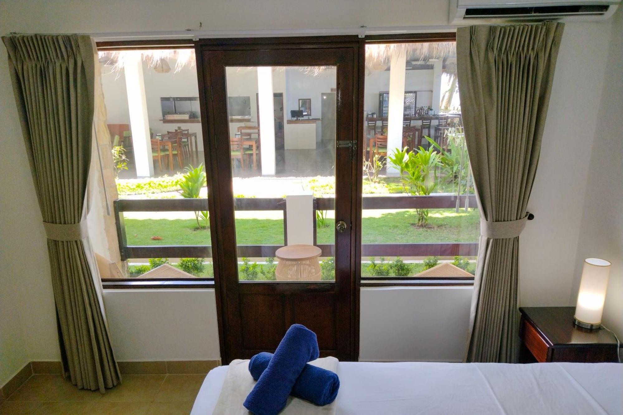 Fuego Del Sol Beachfront Hotel 자코 외부 사진
