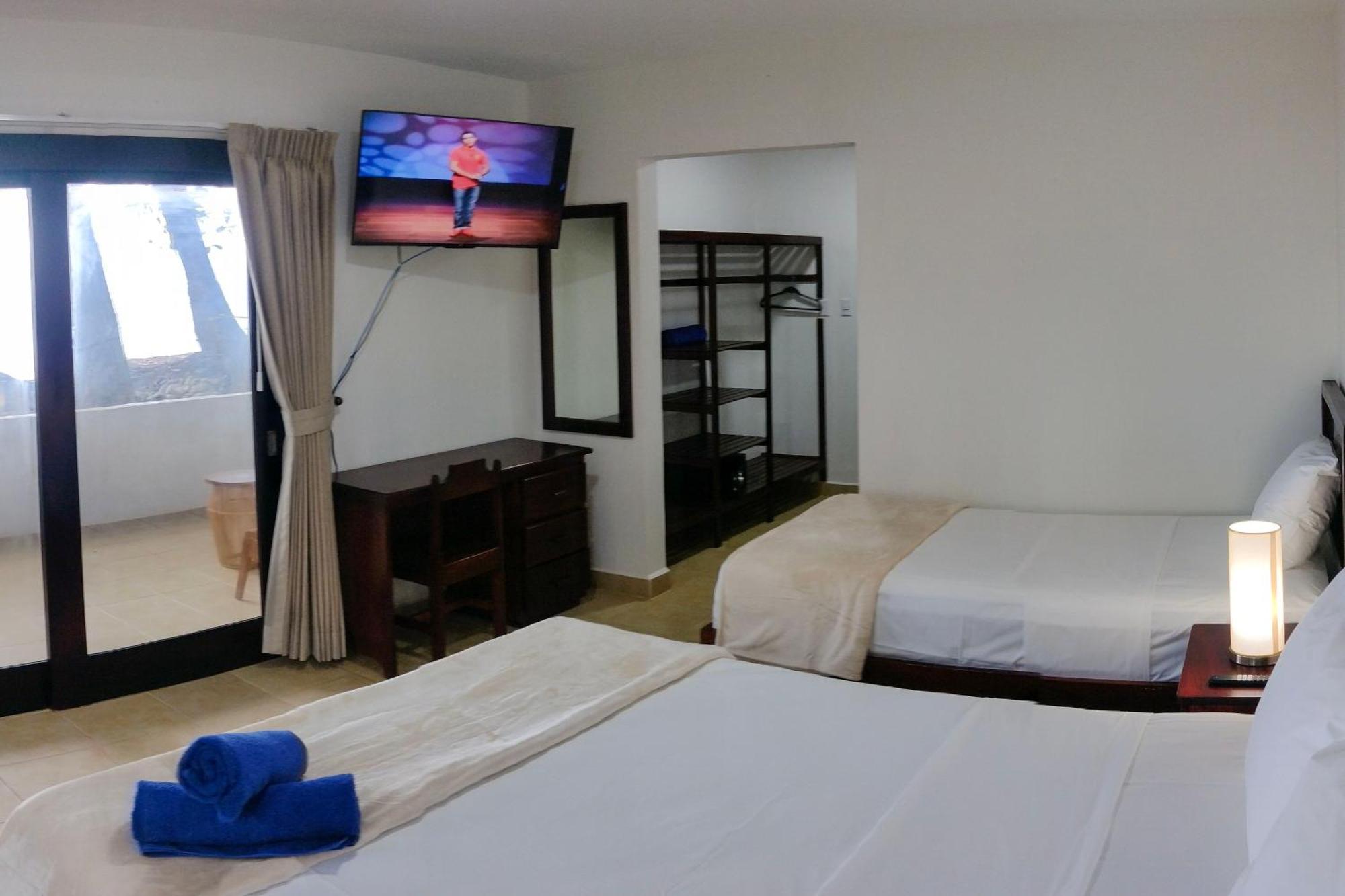 Fuego Del Sol Beachfront Hotel 자코 외부 사진