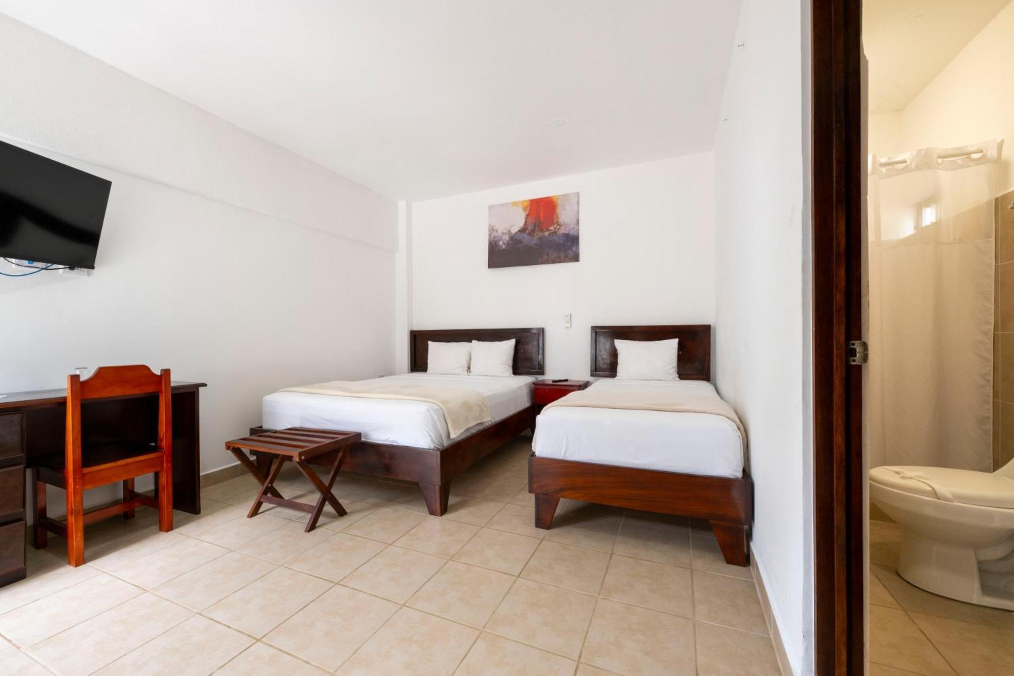 Fuego Del Sol Beachfront Hotel 자코 외부 사진
